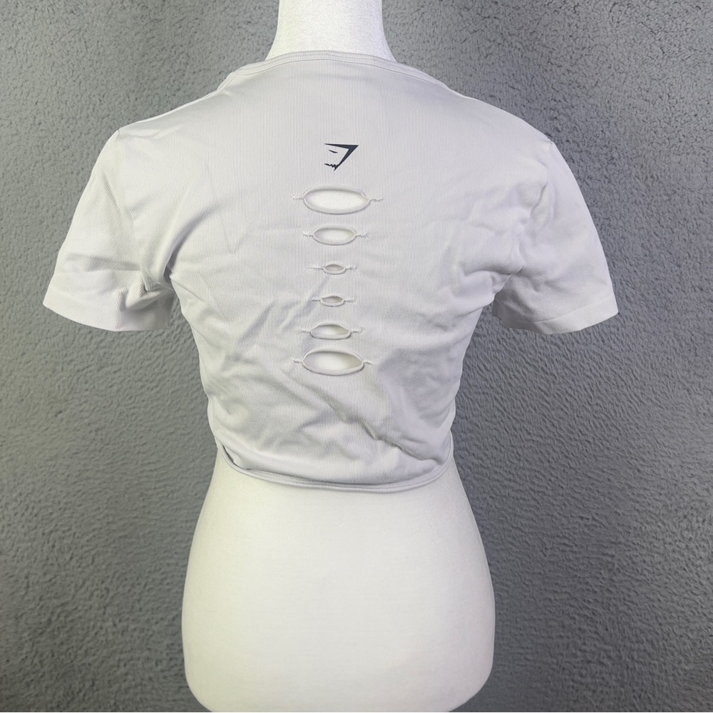 Gymshark Gains Seamless Fitted Crop Top Womens Small Black Off White Set of 2 - Picture 4 of 7